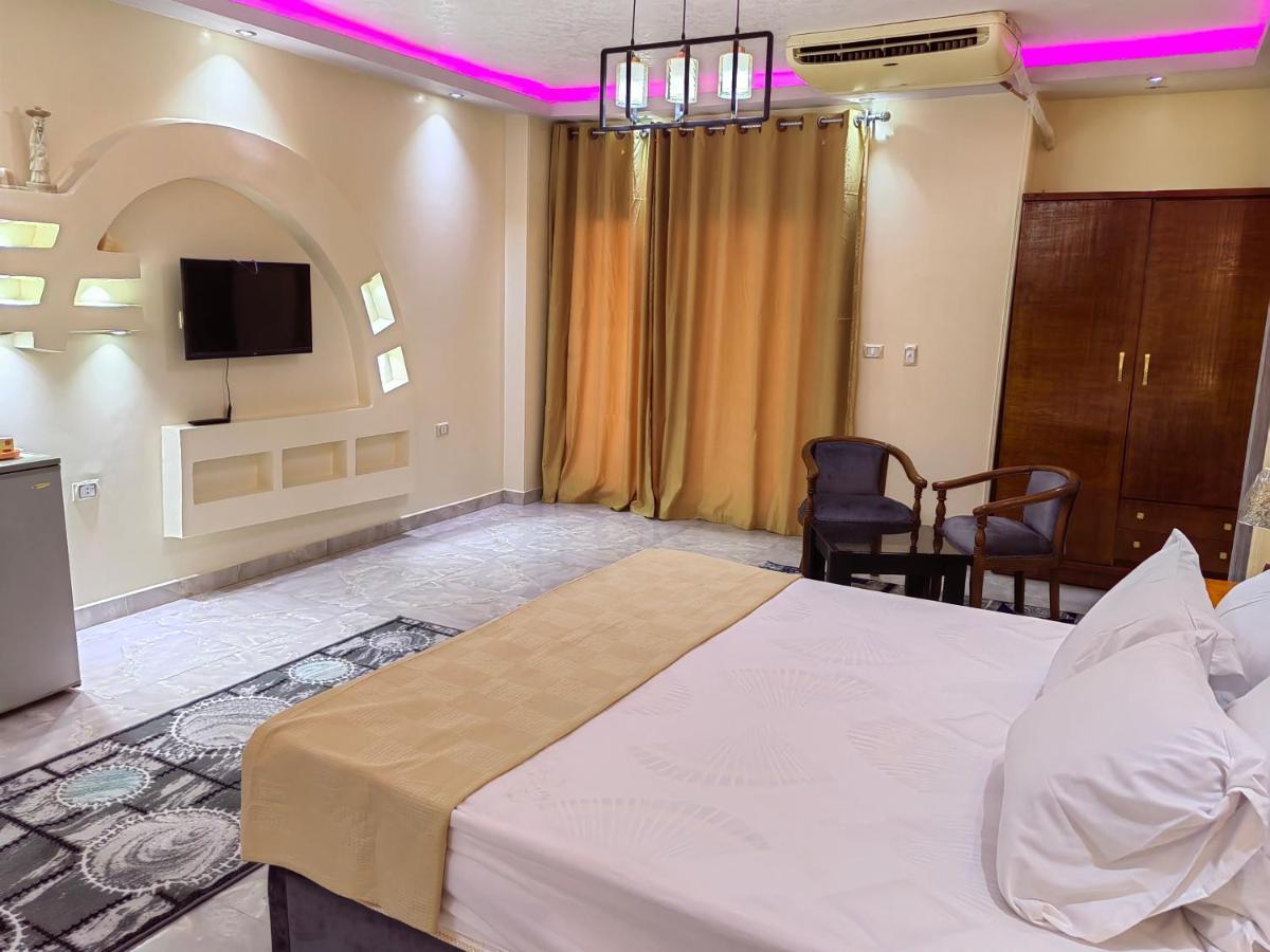Gem Overlooking Inn Nazlet el Simman Exterior photo