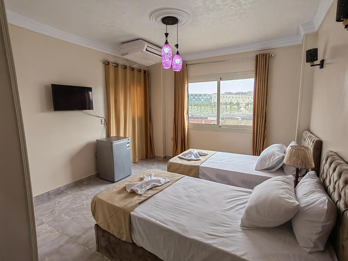 Gem Overlooking Inn Nazlet el Simman Exterior photo
